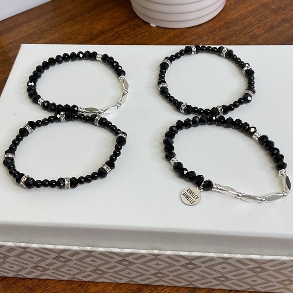 KINSLEY ARMELLE SILVER COAL BRACELET SET - Picture 5 of 5